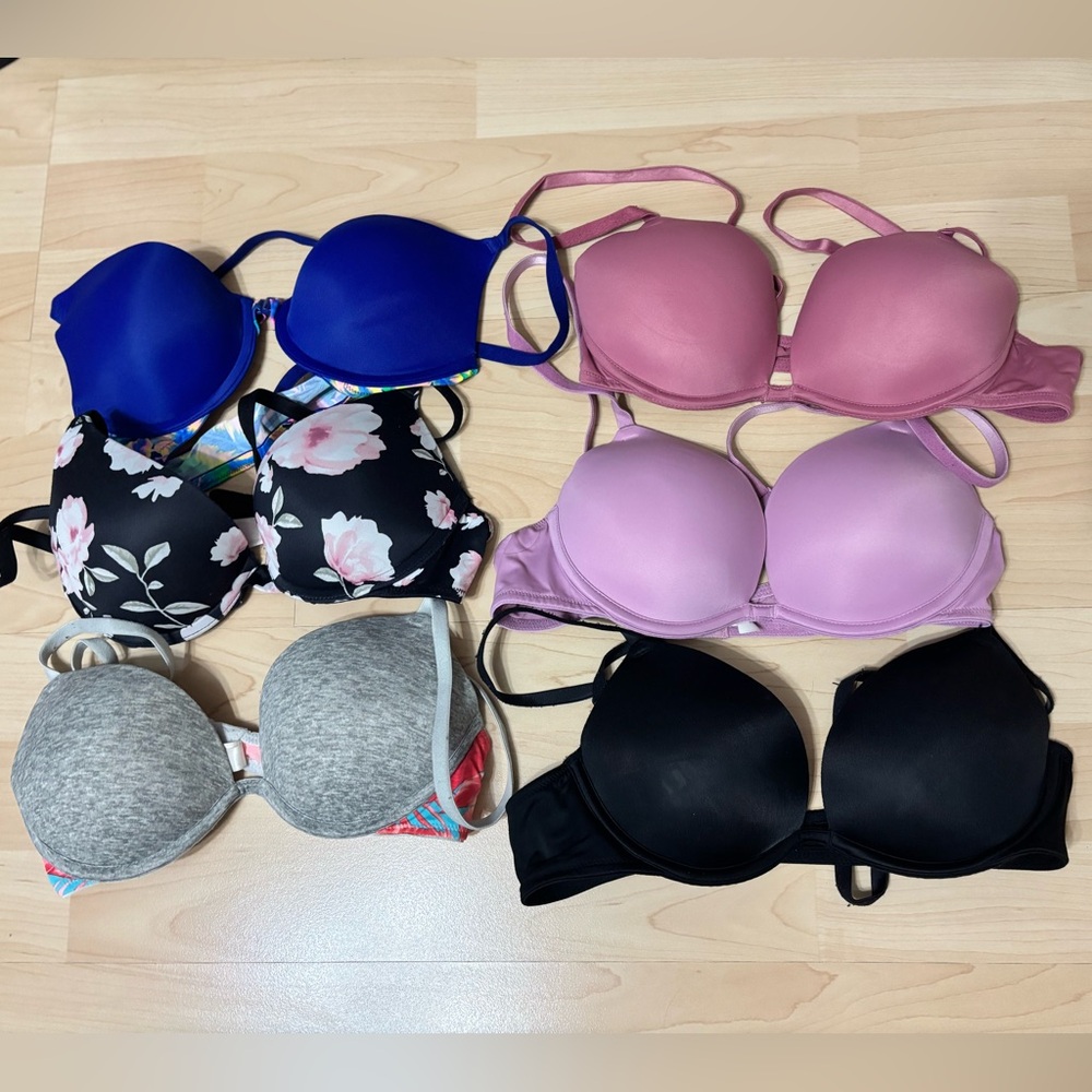 PINK Victoria's Secret Bras Size 34A